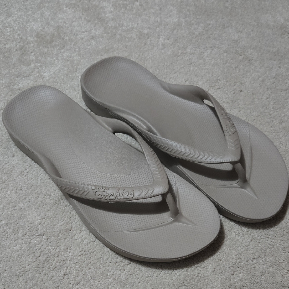 Archies Flip-Flop Sandals